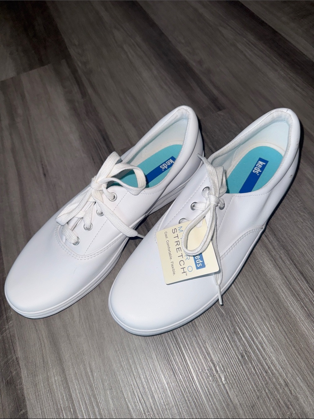 NEW Keds 10 white leather shoes micro stretch women’s sneakers comfort